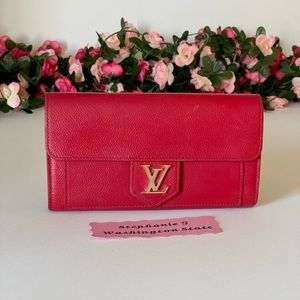 Louis Vuitton Lockme Wallet Red ❤️❤️